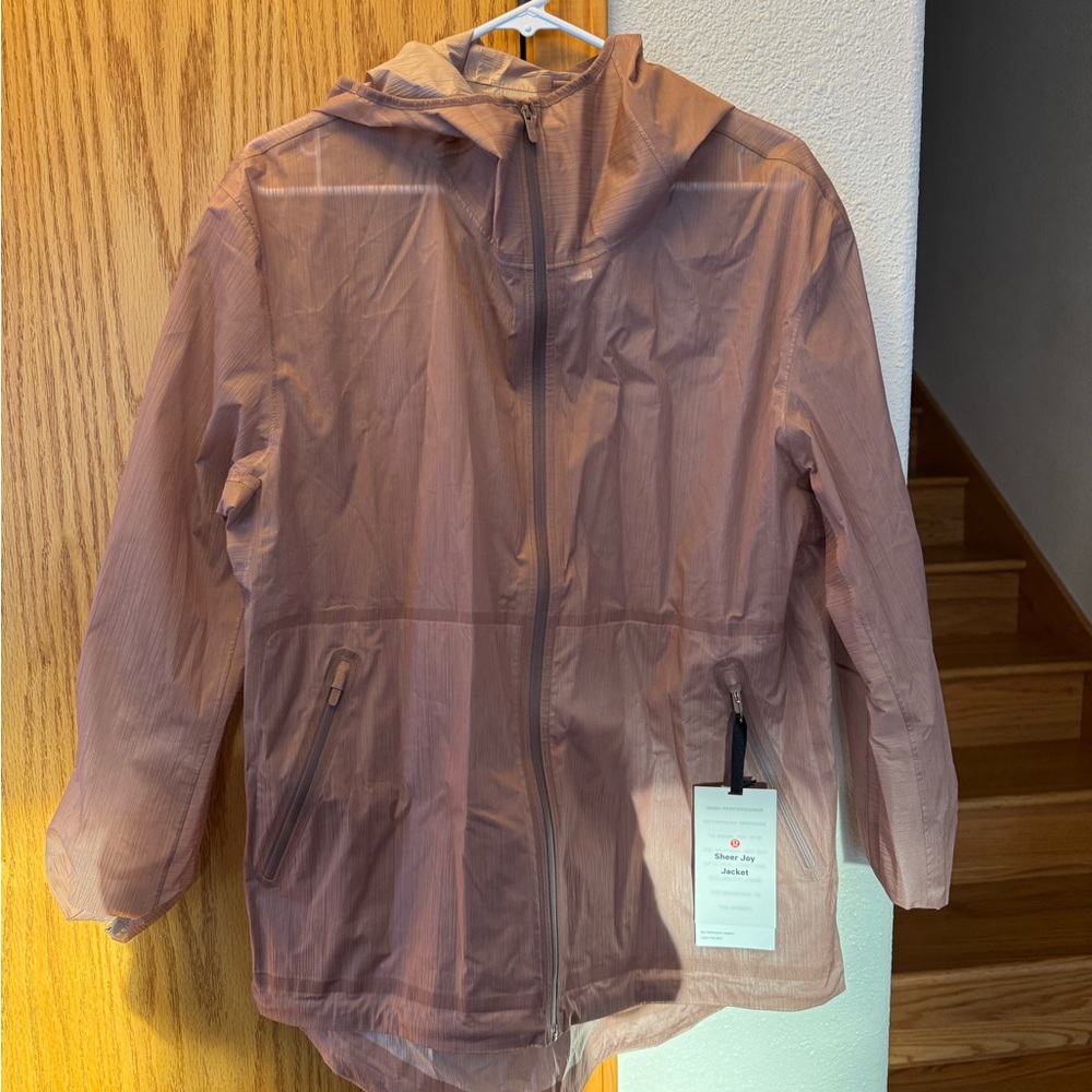 New Lululemon Women’s Hooded Jacket in Light Pink